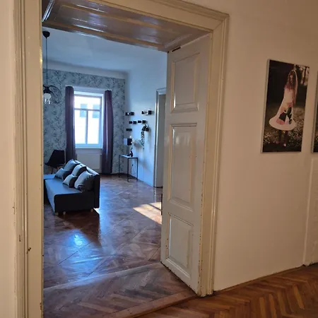 Center Flat 160m2 Ljubljana
