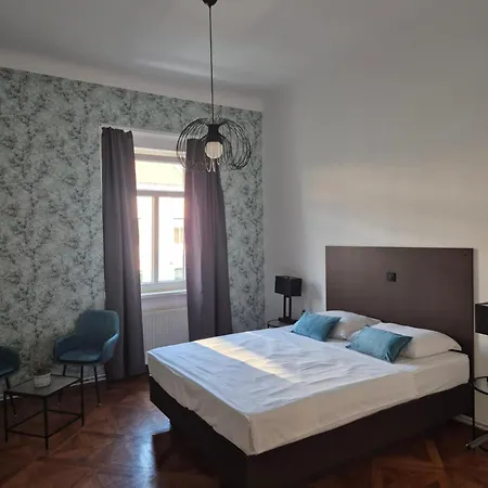 Center Flat 160m2 * Lublana