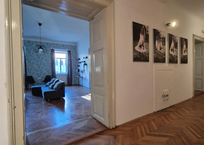 Center Flat 160m2 Apartmán