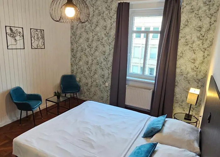 شقة Center Flat 160m2 *