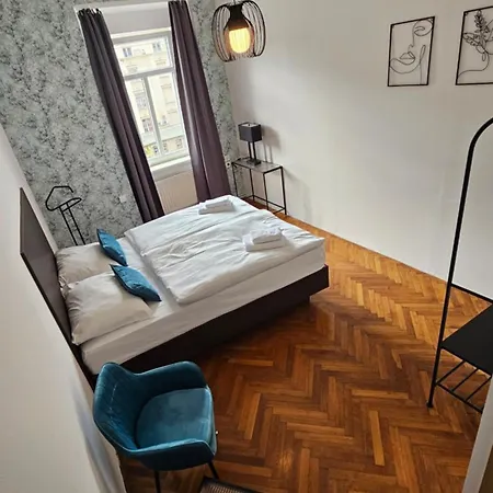 Lägenhet Center Flat 160m2